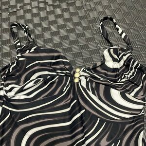 the coco reef black, white, gray swirl pattern one size bathing suit size 36D